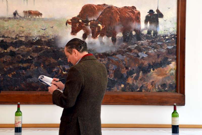 Tom in danger of being trampled at Moueix